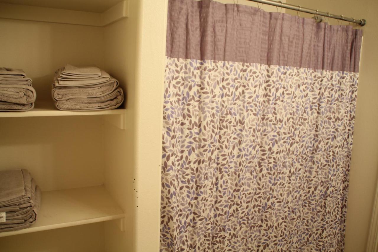 3 Queen Beds, 1 Twin Bed, 2 Rooms, 1 And A Half Bath, Self Check-In, Flexcation Equipped Idaho Falls Eksteriør billede