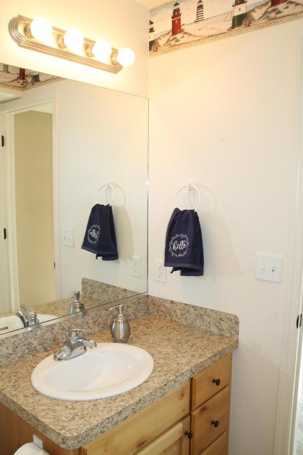3 Queen Beds, 1 Twin Bed, 2 Rooms, 1 And A Half Bath, Self Check-In, Flexcation Equipped Idaho Falls Eksteriør billede